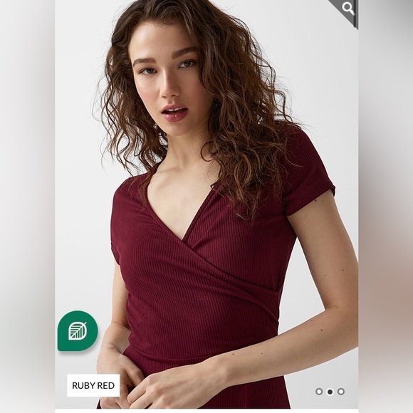 Simons Short Ribbed Crossover Wrap Dress in Lilac Purple, Size Women’s Medium - Picture 4 of 4